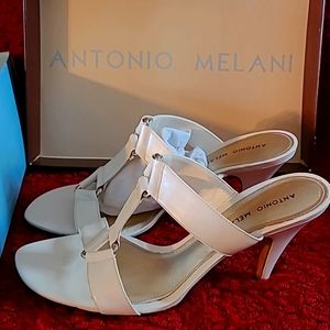 Antonio Melani whitd heels 9.5 medium